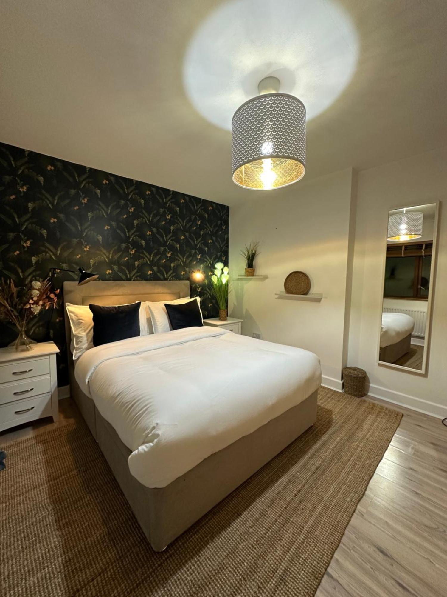 Blush Jungle - Homestay Dublin Eksteriør bilde