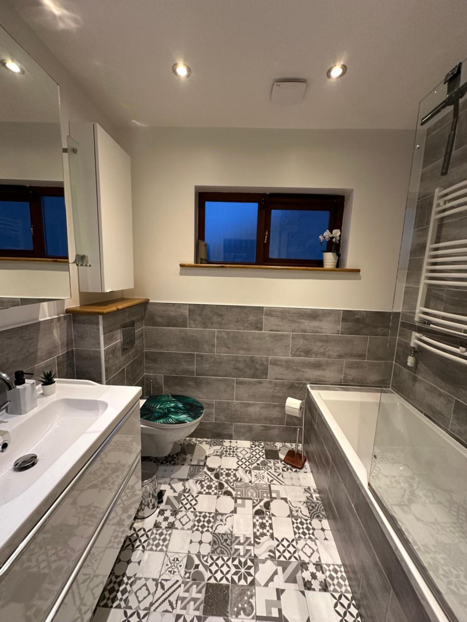 Blush Jungle - Homestay Dublin Eksteriør bilde
